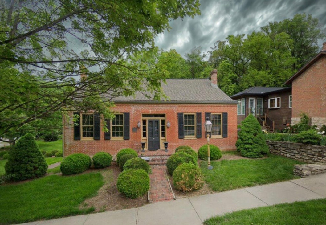 Spooky Surprises on Weston Missouri Candle Light Homes Tour
